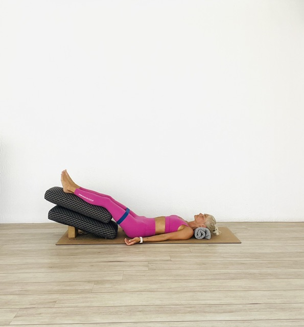 Restorative yoga Savasana variation